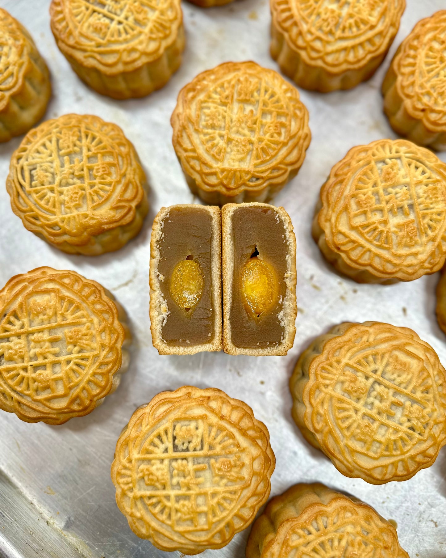 White Lotus Mooncake