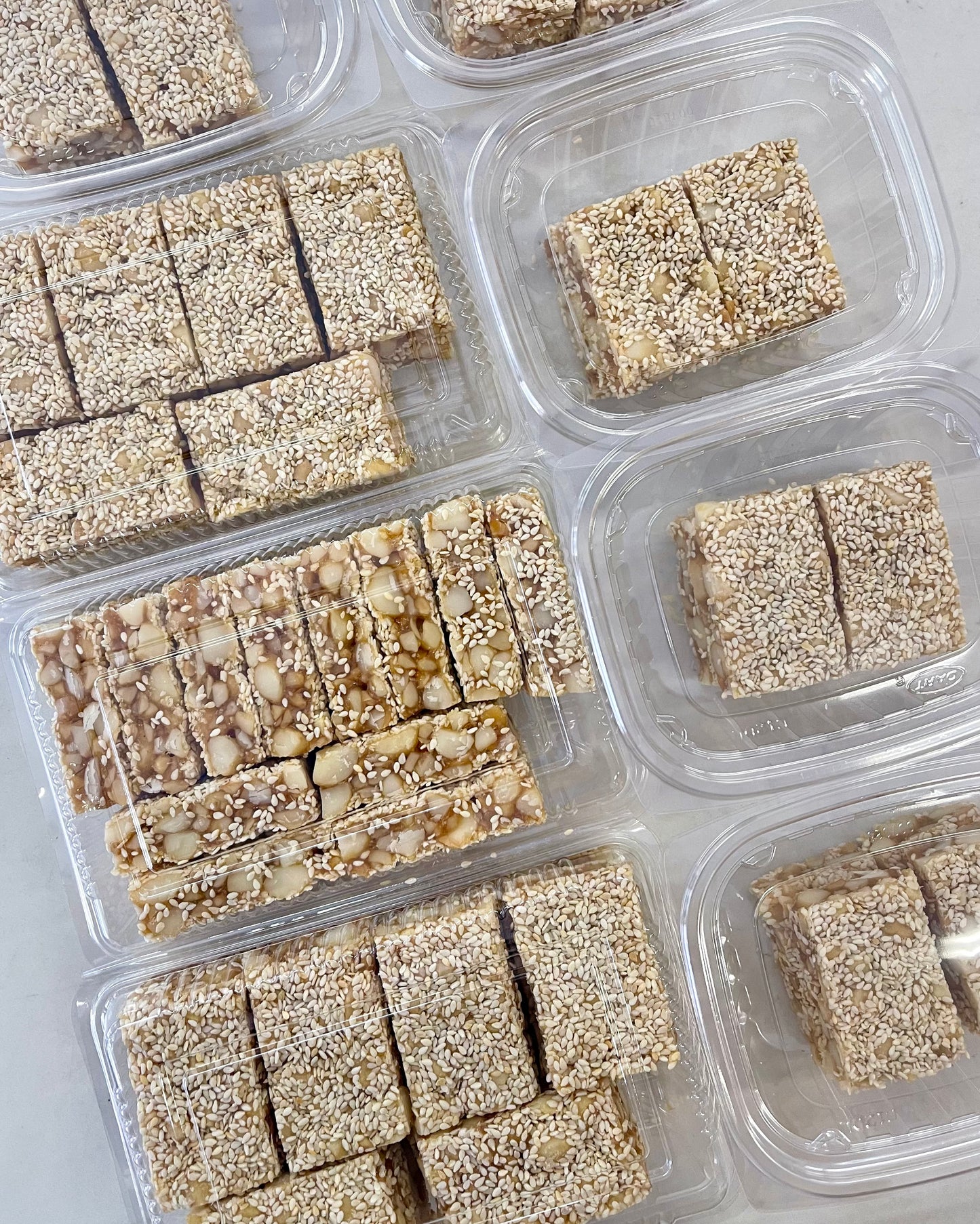 Macadamia Nut Sesame Candy Gift Box