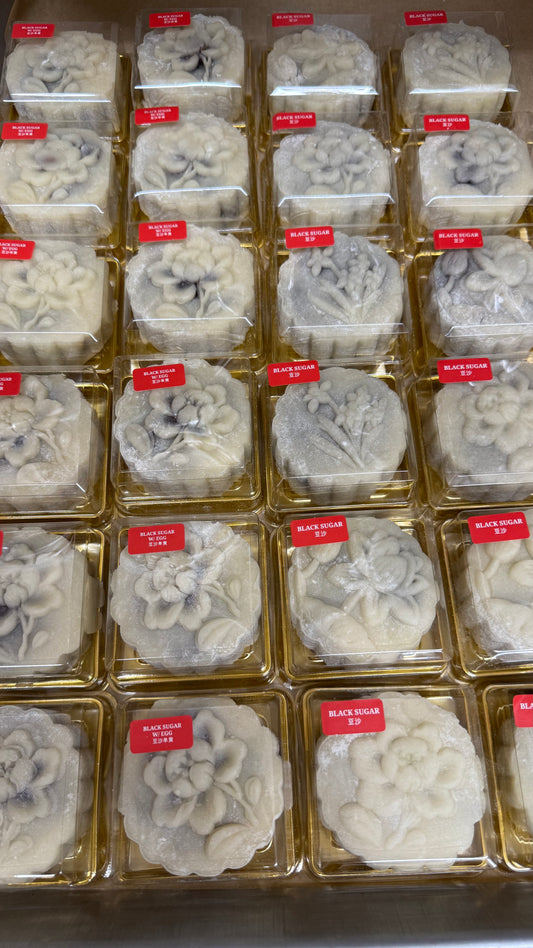 Black Sugar Mochi Mooncake
