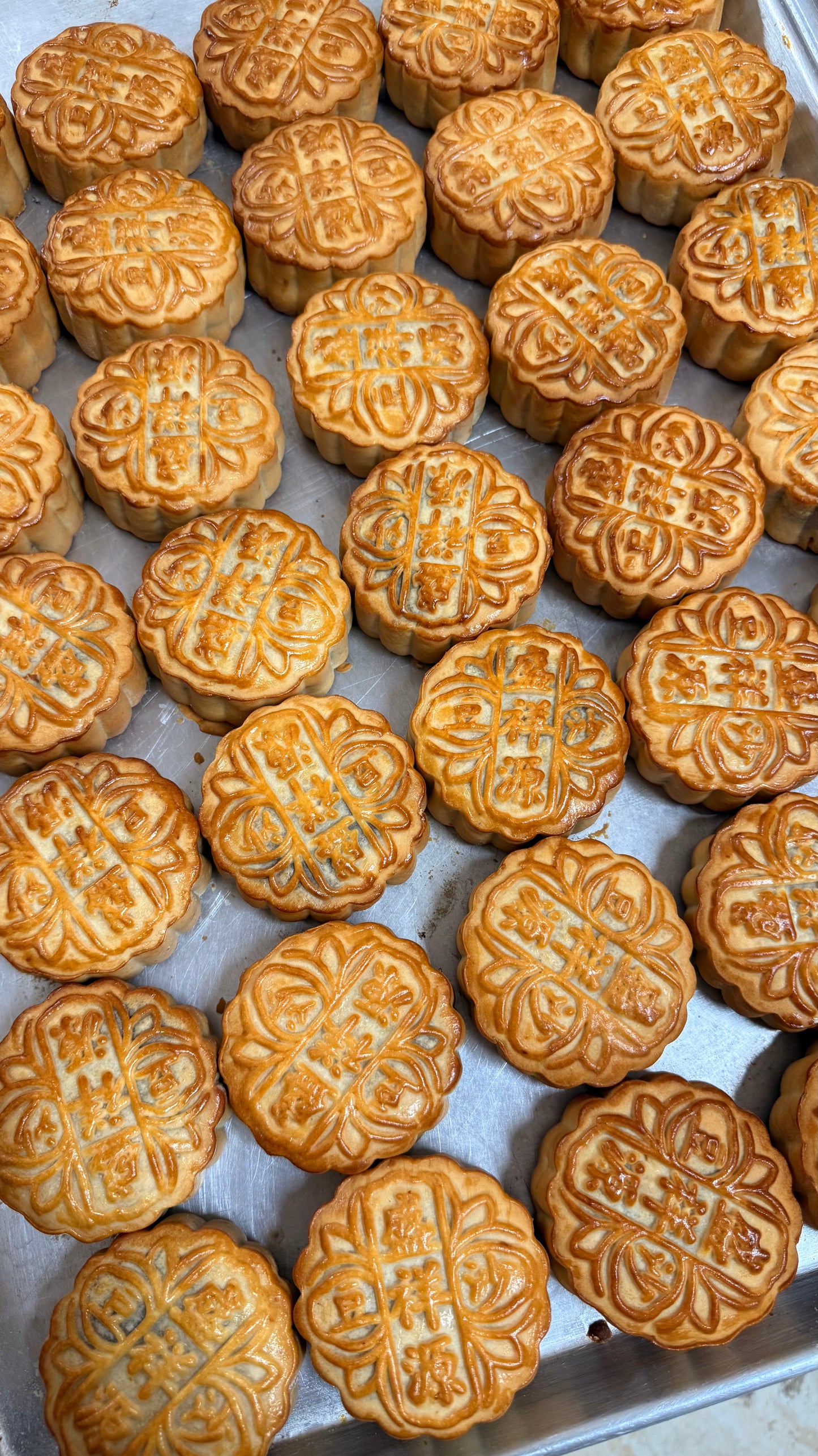 Black Sugar Mooncake